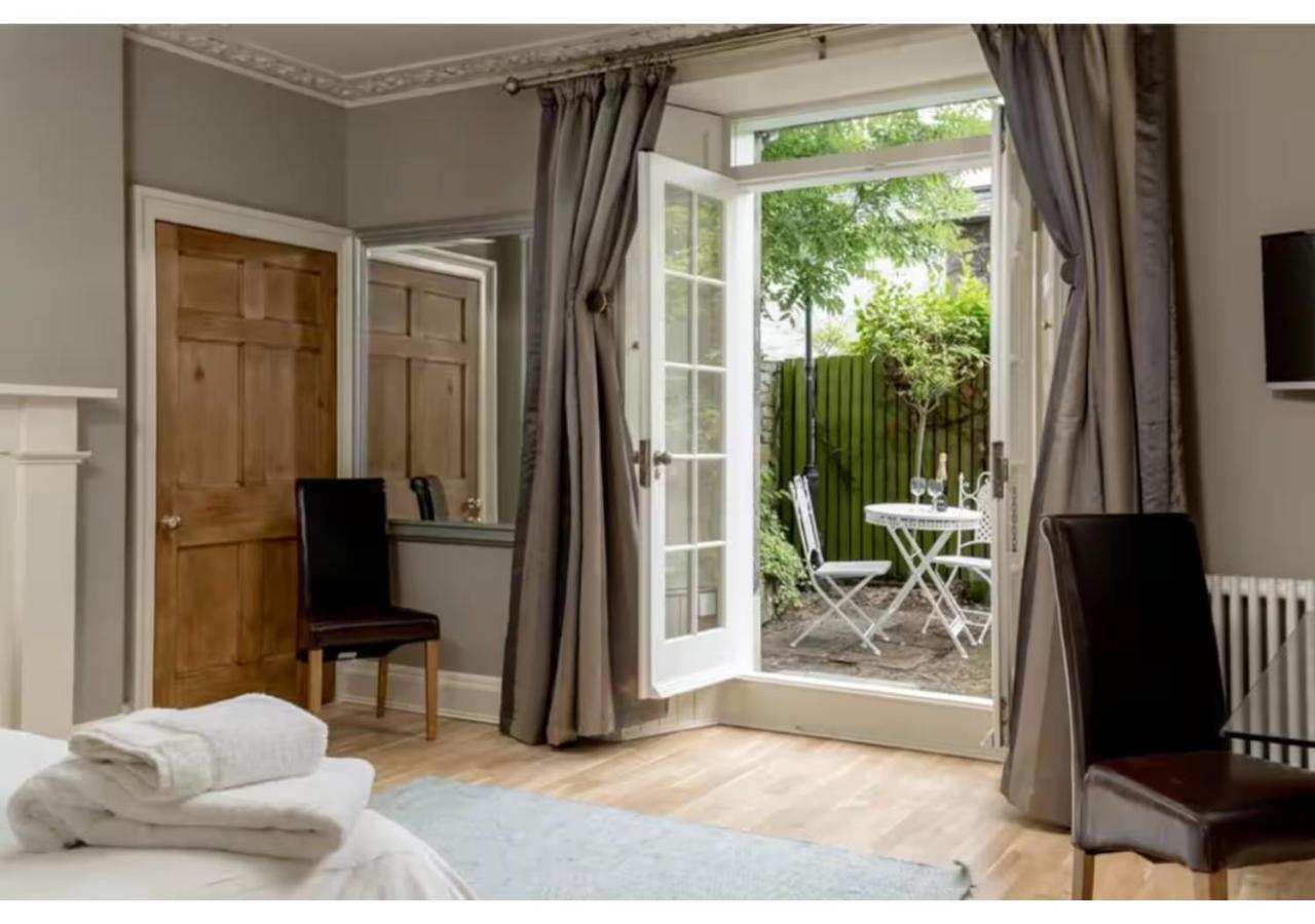 Joivy Boutique Apt With Patio In New Town Edinburgh Exterior photo